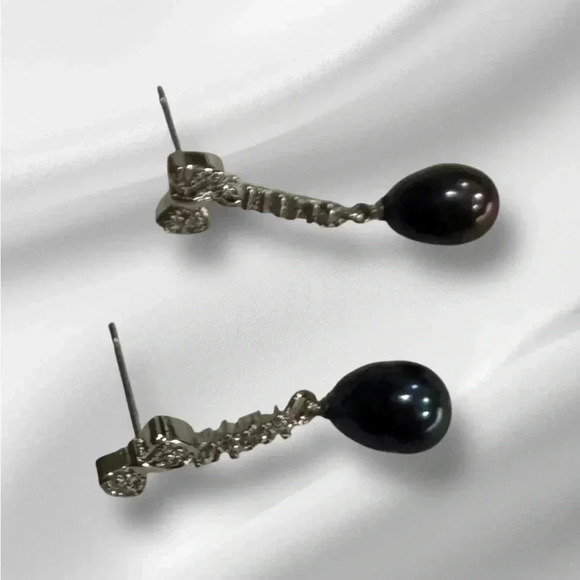 🆕Blue Freshwater Pearls Bow Earrings - Picture 3 of 13